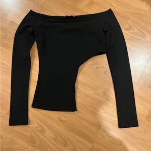 Edikted Helena Asymmetric Off The Shoulder Top